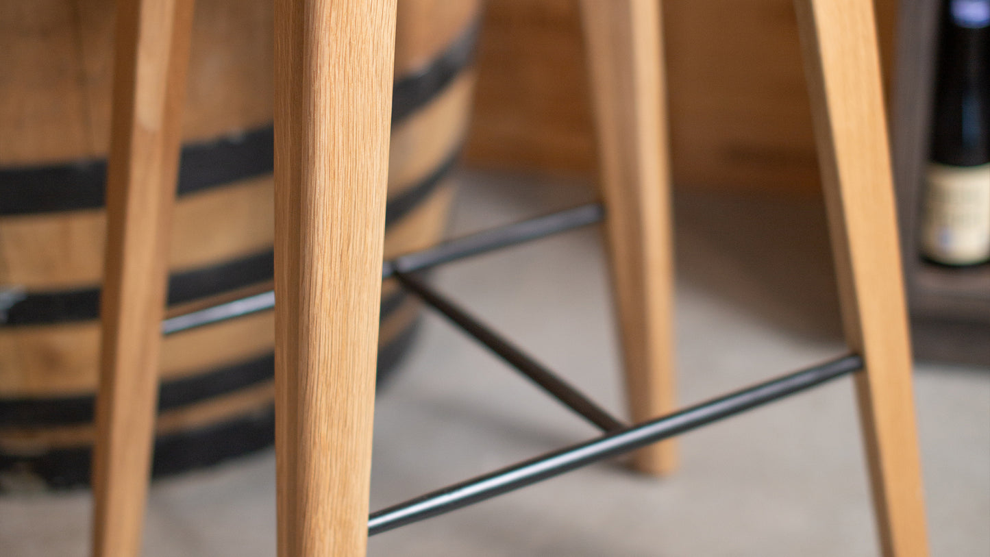 Nordic Bar Stool - Oak - Taburete alto de diseño danés