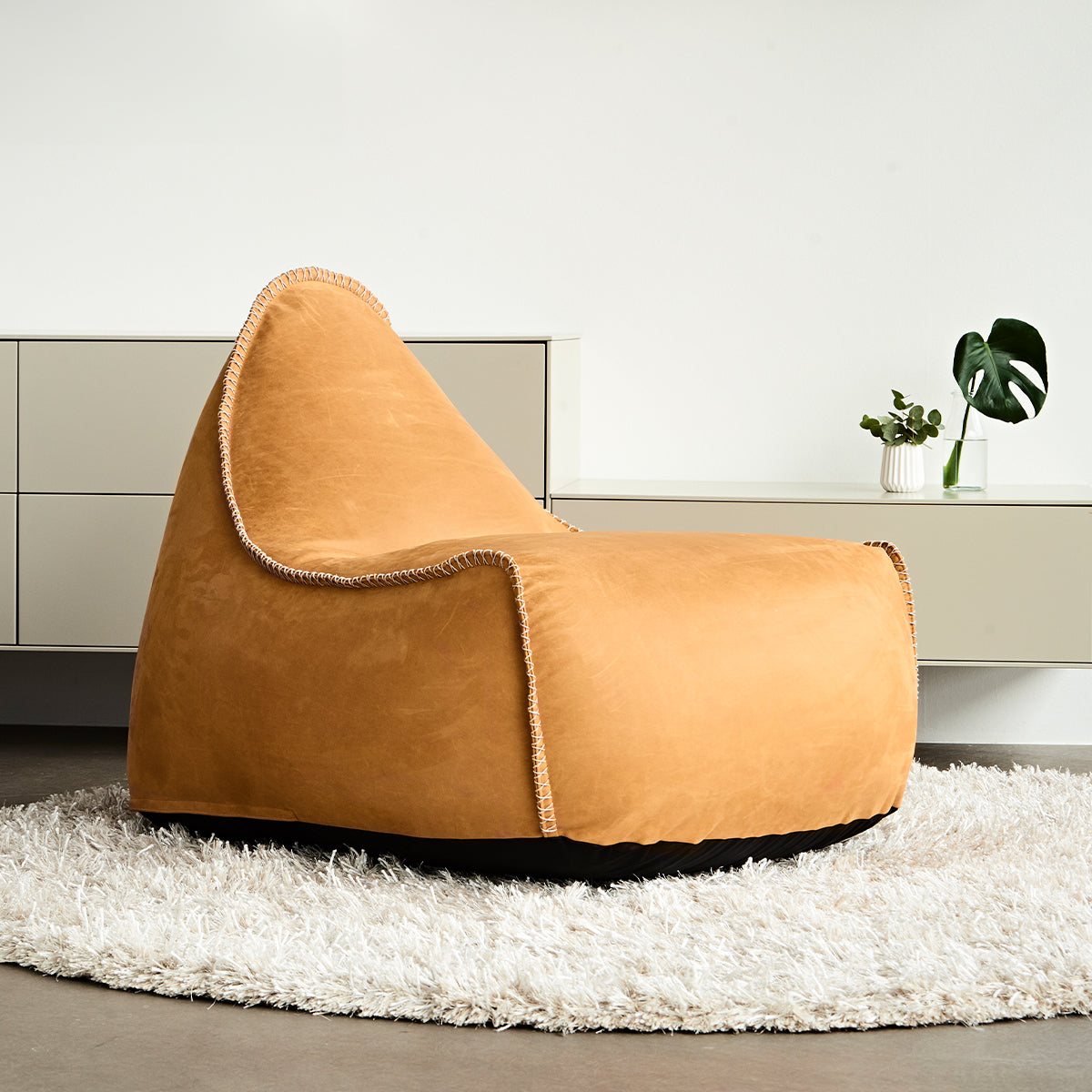 Luna Lounge Chair